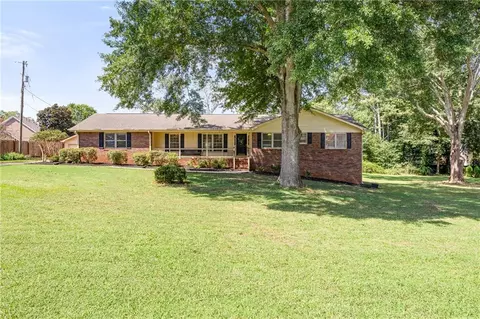 1977 Johnson Ferry Rd, Marietta, GA 30062