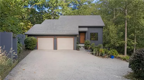 326 W Claiborne Ct, Marietta, GA 30066