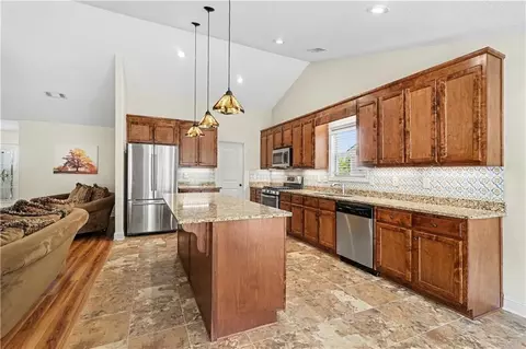 810 Brandon Dr, Winder, GA 30680 photo 2