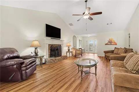 810 Brandon Dr, Winder, GA 30680 photo 11