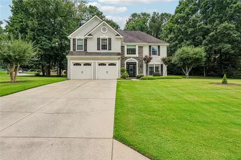 162 St Martin Dr, Suwanee, GA 30024