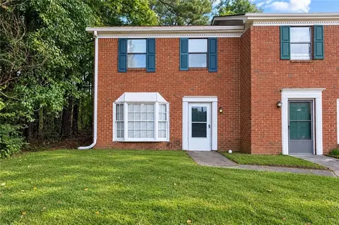 1867 Mcelvaney Ln NW, Lawrenceville, GA 30044