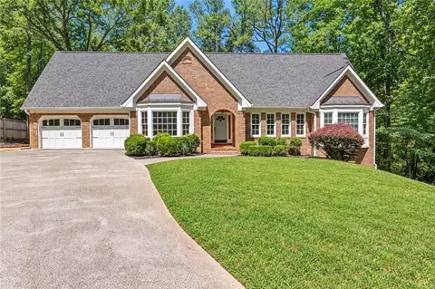 1230 Cliffpine Ct SW, Marietta, GA 30064