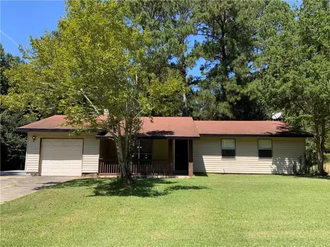 42 Skylark Ln, Jonesboro, GA 30238
