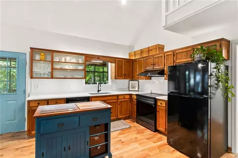 Kitchen - 433 Crippled Oak Trl, Jasper, GA 30143 photo 1 of 4