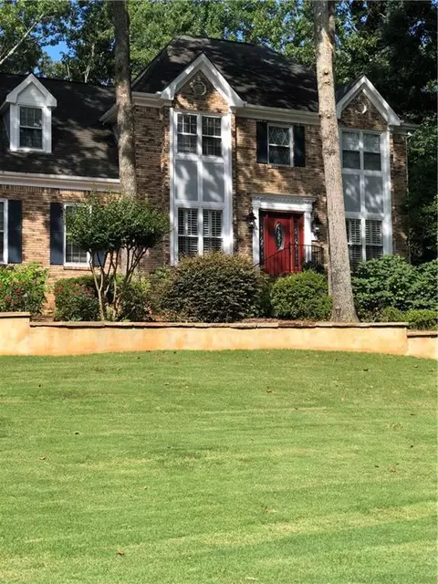 5260 Overbend Trl, Suwanee, GA 30024