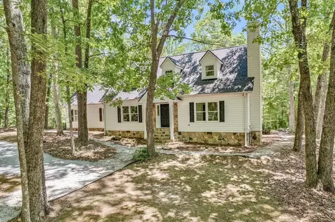 230 Haynes Rd, Moreland, GA 30259