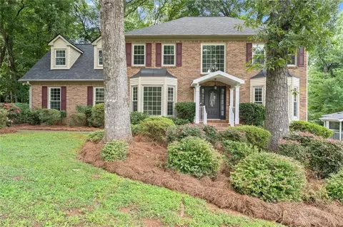 2711 Arbor Smt, Marietta, GA 30066
