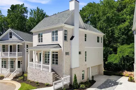 3040 Kara Ct, Roswell, GA 30076