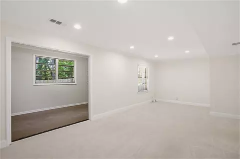 Living - 3053 E Ramble Ln, Decatur, GA 30033 photo 4 of 4