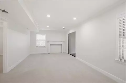 Living - 3053 E Ramble Ln, Decatur, GA 30033 photo 3 of 4