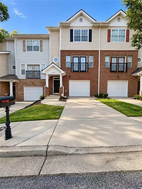 2585 Laurel Cir NW, Atlanta, GA 30311