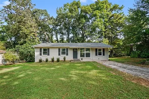2426 Woodland Dr NW, Kennesaw, GA 30152
