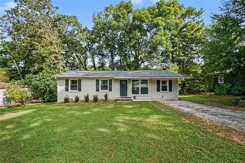 2426 Woodland Dr NW, Kennesaw, GA 30152