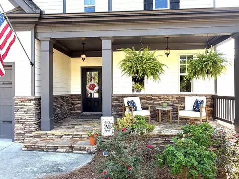Exterior - 4017 Windsor Trl, Gainesville, GA 30506 photo 3 of 17