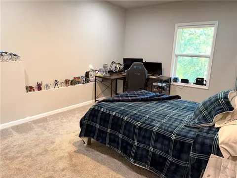 Bedroom - 4017 Windsor Trl, Gainesville, GA 30506 photo 8 of 11