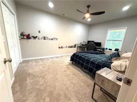 Bedroom - 4017 Windsor Trl, Gainesville, GA 30506 photo 9 of 11