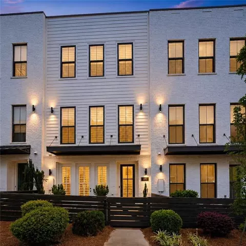 271 Mitchell Ln, Woodstock, GA 30188