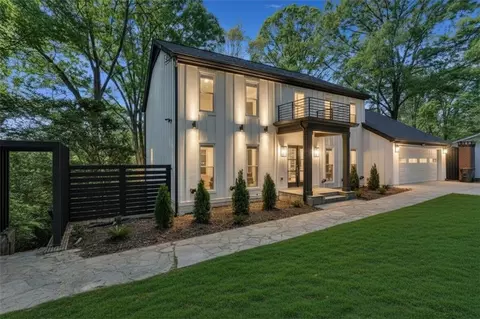 2707 Cosmos Dr NE, Atlanta, GA 30345