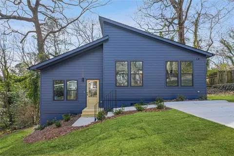 1674 Mary George Ave NW, Atlanta, GA 30318