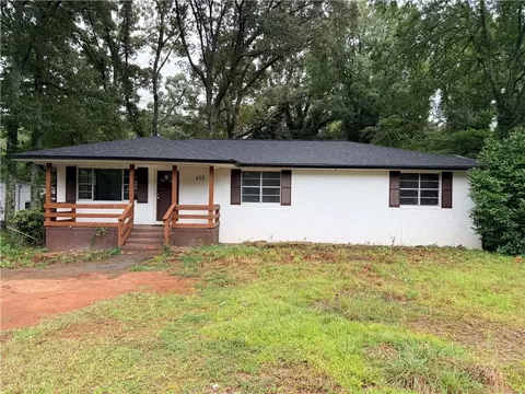 412 E Mcintosh Rd, Griffin, GA 30223