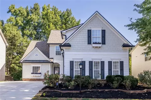 577 Lantern Wood Dr, Scottdale, GA 30079