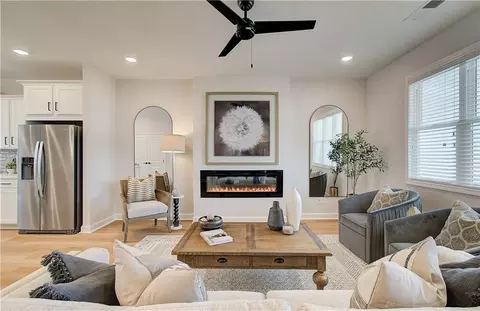 1914 Kinnard Aly, Kennesaw, GA 30144