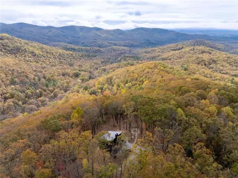 1250 Lost Forest Rd, Ellijay, GA 30536