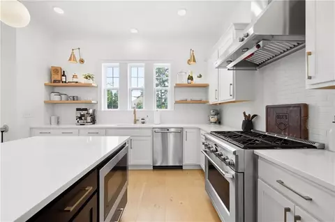 2756 Bell Dr SE, Smyrna, GA 30080
