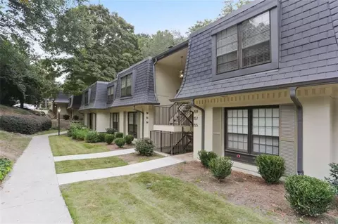 158 Maribeau Sq, Atlanta, GA 30327