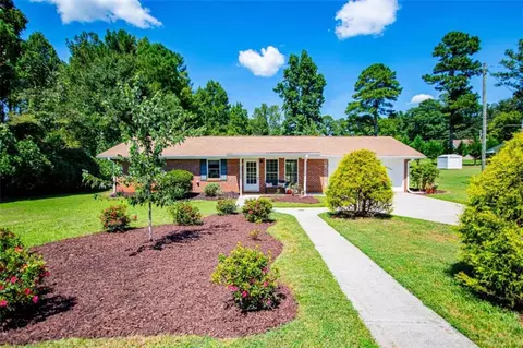 95 E Barbara Ln E, Carrollton, GA 30117