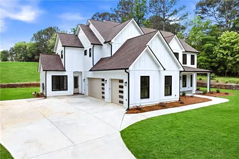 Exterior - 426 Stock Gap Rd, Monroe, GA 30656 photo 3 of 9