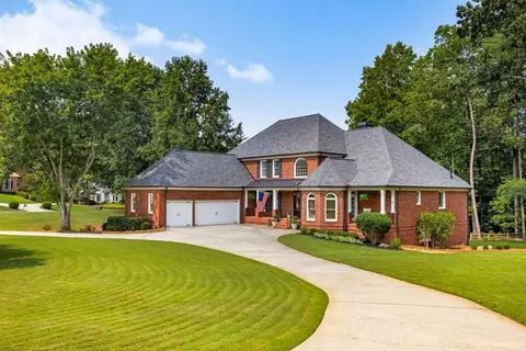 Exterior - 190 Oakhurst Leaf Dr, Milton, GA 30004 photo 13 of 18