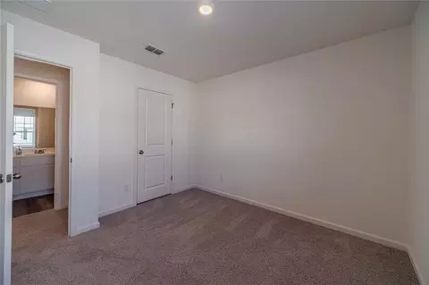 Bedroom - 29 Padley Dr, Winder, GA 30680 photo 3 of 8