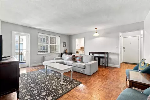 300 Peachtree St NE #20O, Atlanta, GA 30308