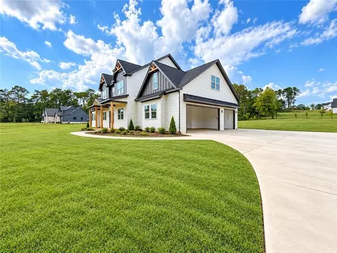 Exterior - 121 Palisade Dr, Rydal, GA 30171 photo 6 of 10