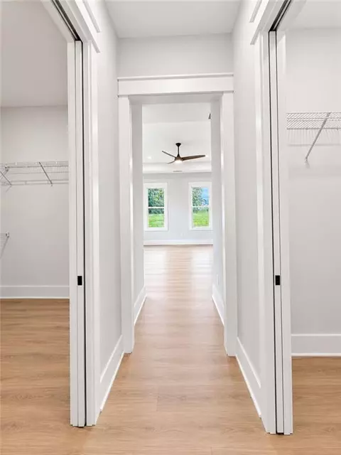 Entry Way - 121 Palisade Dr, Rydal, GA 30171 photo 4 of 5