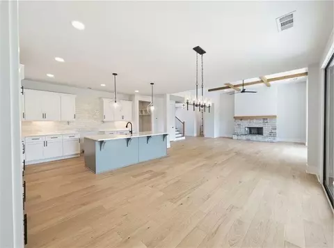 Living - 141 Palisade Dr, Rydal, GA 30171 photo 5 of 5