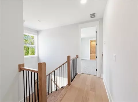 Entry Way - 141 Palisade Dr, Rydal, GA 30171 photo 10 of 12