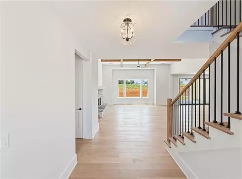 Entry Way - 141 Palisade Dr, Rydal, GA 30171 photo 3 of 12