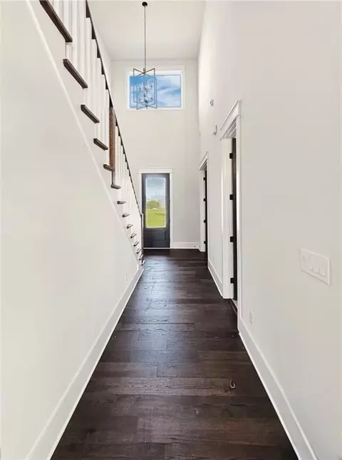 Entry Way - 131 Palisade Dr, Rydal, GA 30171 photo 3 of 6