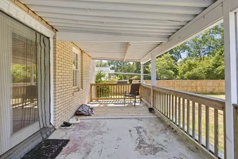 Exterior - 313 Glen Iris Dr, Monroe, GA 30655 photo 4 of 7