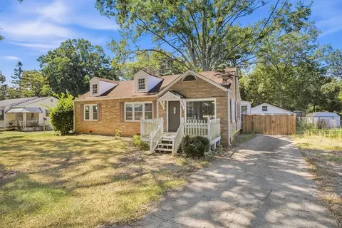Exterior - 313 Glen Iris Dr, Monroe, GA 30655 photo 3 of 7