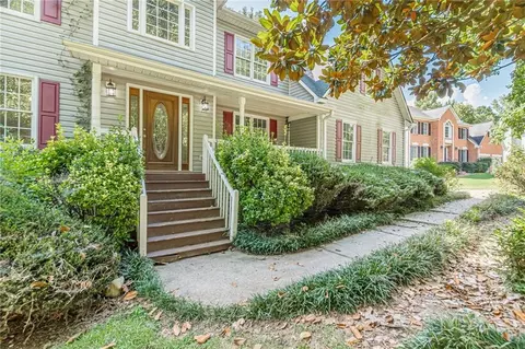 170 Lakeview Ln, Hiram, GA 30141