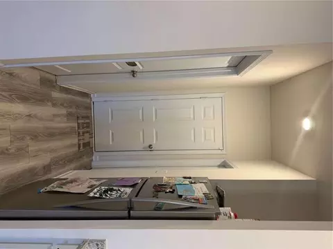Entry Way - 129 Avondale Blvd, Conyers, GA 30013 photo 2 of 2