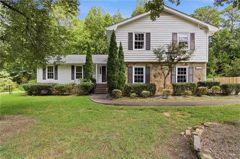 3662 Sweet Briar Ln SE, Conyers, GA 30094