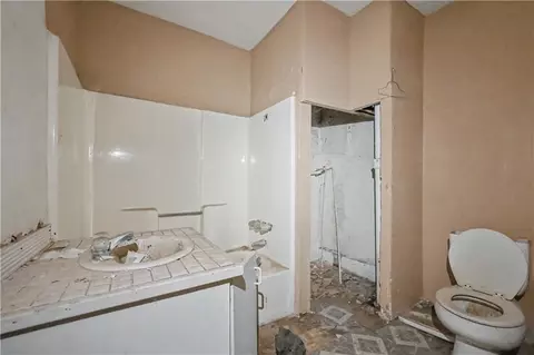 Bath - 48 Ivy St, Porterdale, GA 30014 photo 2 of 2