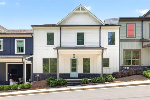 5619 Pine St, Flowery Branch, GA 30542