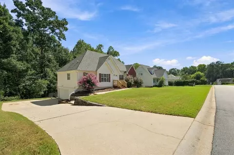 Exterior - 270 Forest Brook Dr, Covington, GA 30016 photo 2 of 5