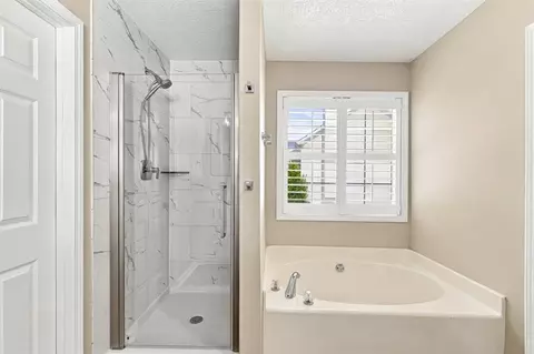 Bath - 270 Forest Brook Dr, Covington, GA 30016 photo 2 of 5